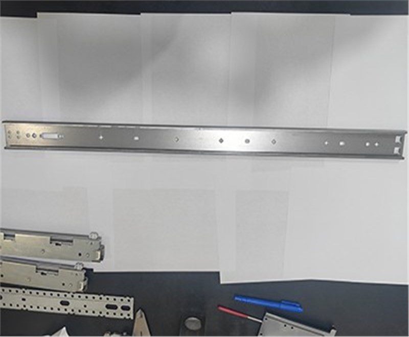 家電滑軌沖壓件