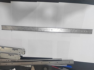 家電滑軌沖壓件